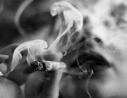 cannabis-estudio-disminuye-pensamientos-suicidas